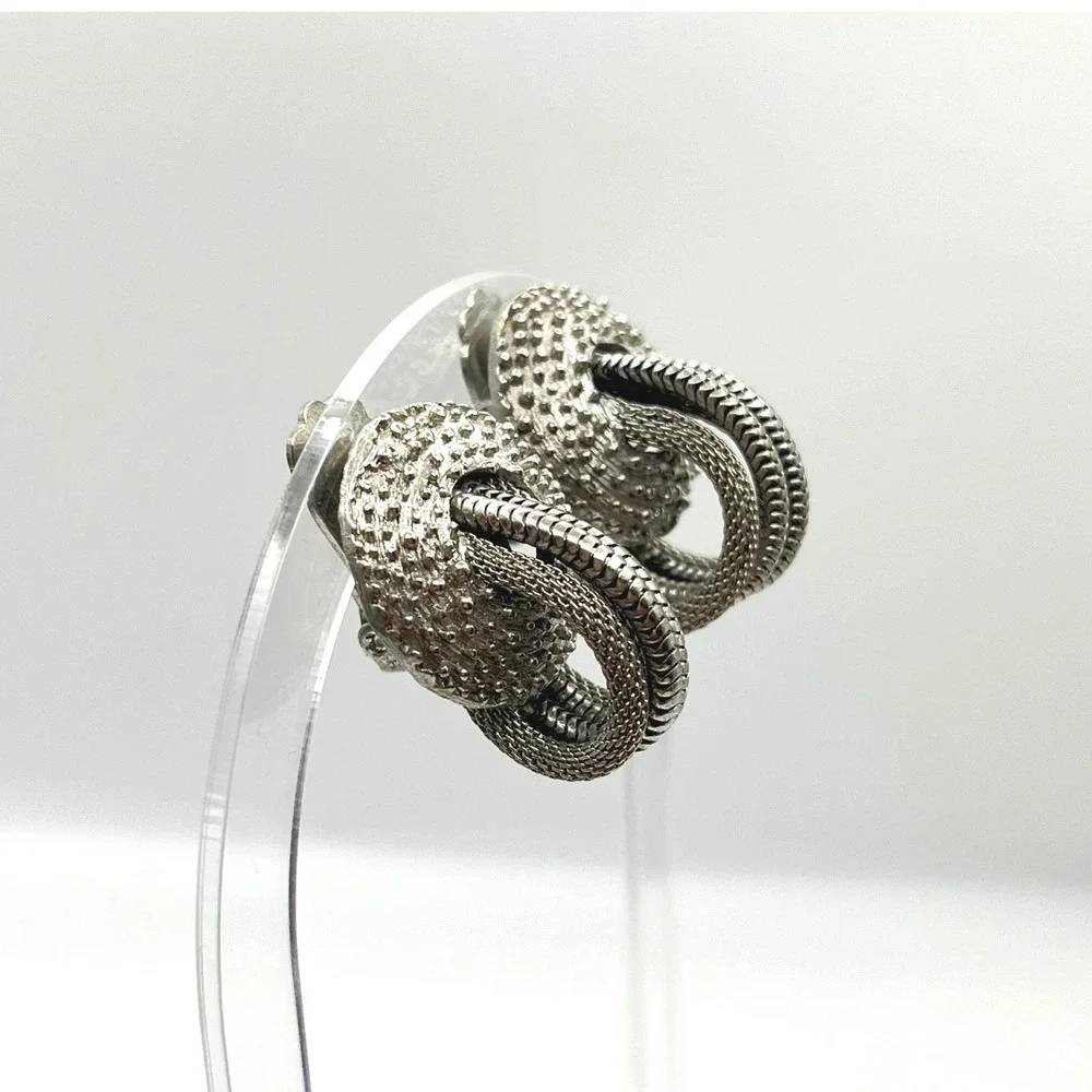 Vintage‎ Silver Tone Mesh and Snake Chain Textured Dome Clip On Earrings